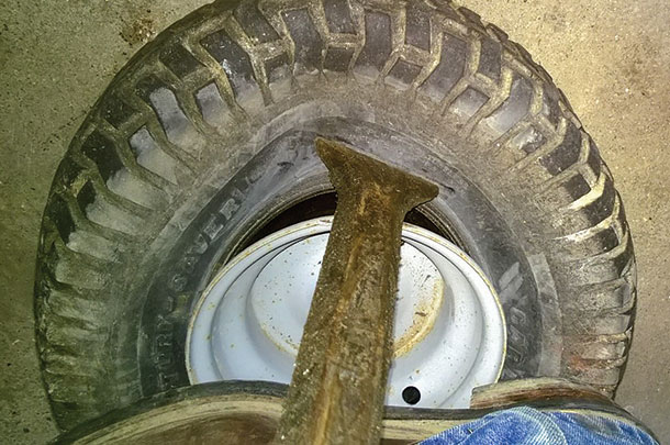 Success! The tire bead is separated from the rim 